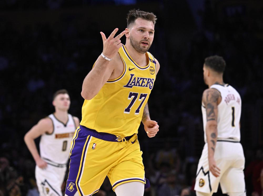 激烈竞争中 激烈竞争中