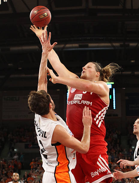 具统治力的 具统治力的